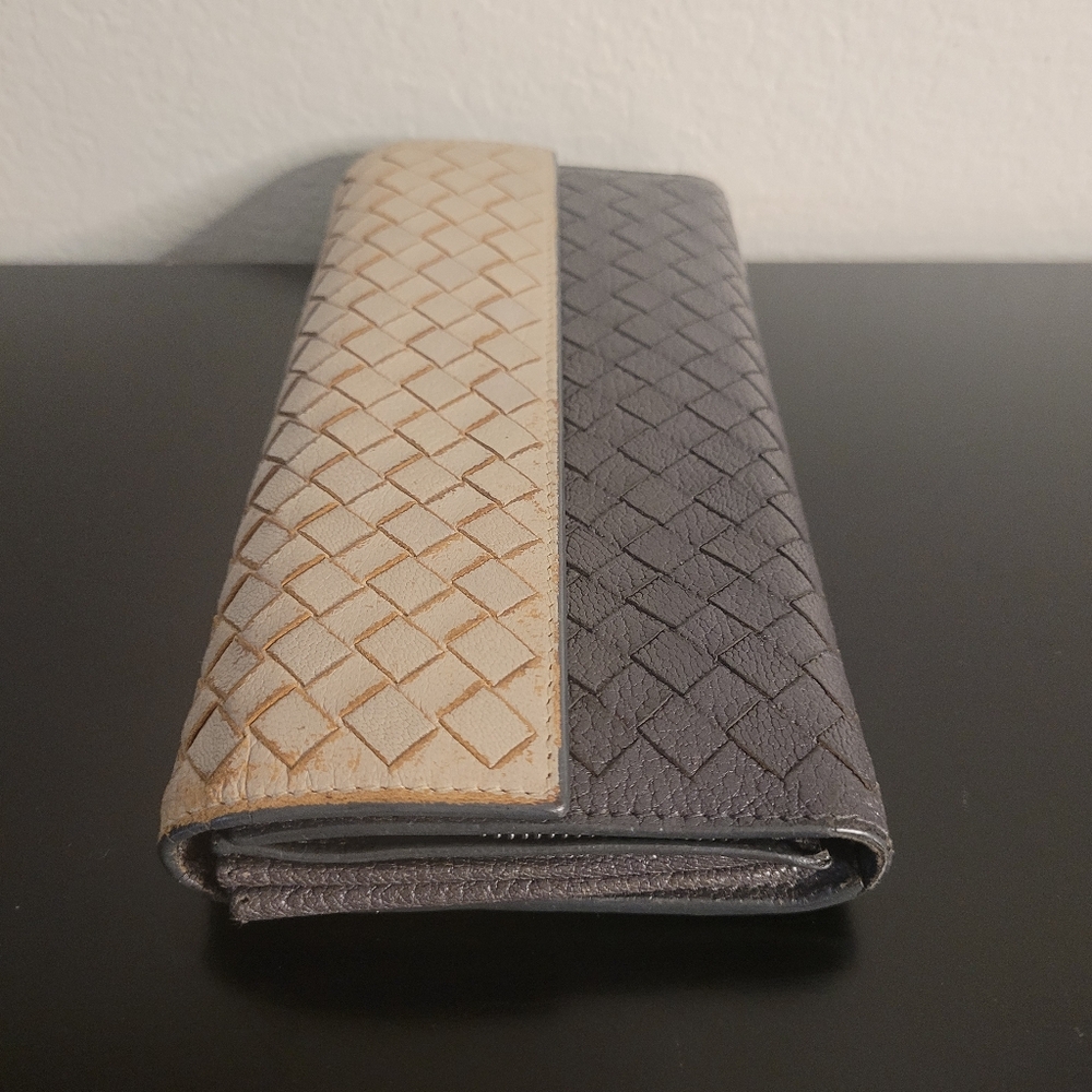 BOTTEGA VENETA  INTRECCIATO Flap Wallet - Picture 14 of 16